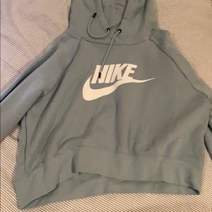 Cropped Nike Teal Sweatshirt